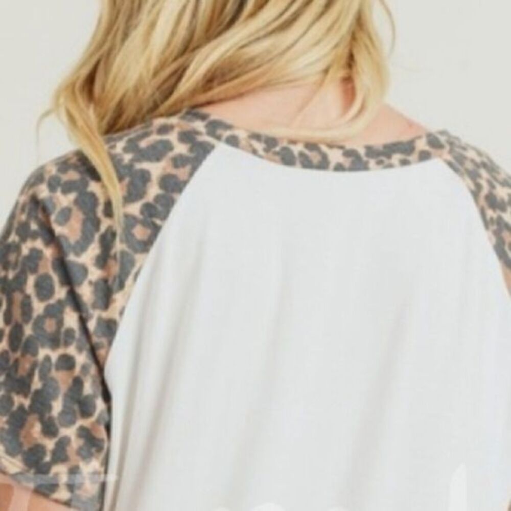 Leopard Sleeve Baseball Tee - Picture 4 of 12